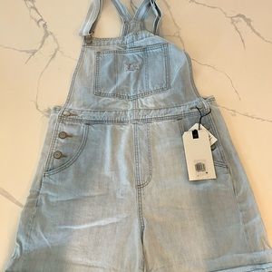 Levi’s Overalls - SHORTS